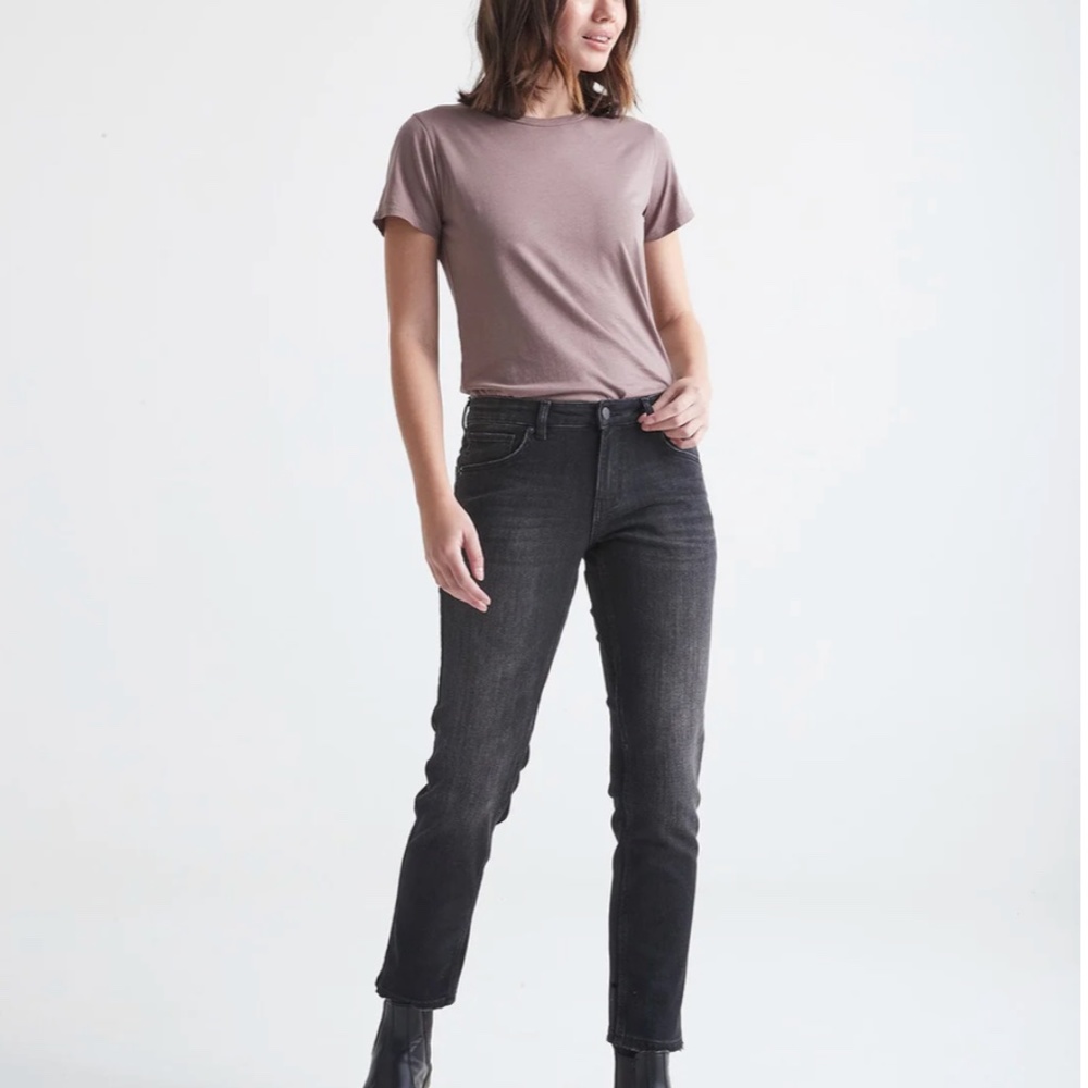 NWT DUER Womens Performance Denim Girlfriend in Vintage Black